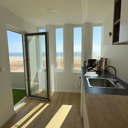 Sealoft - Beachfront In Figueira Da Foz Buarcos